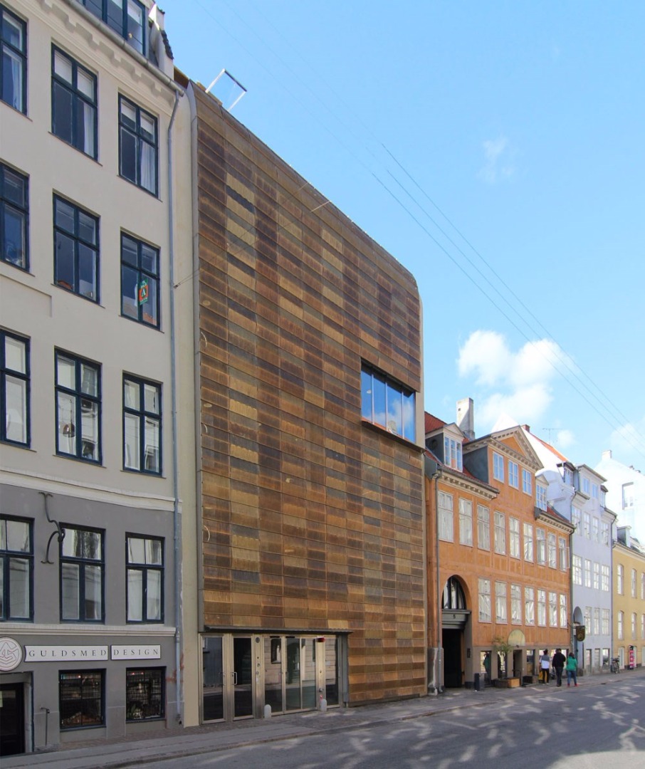 Obložení fasády 1 mm deskami TECU Gold